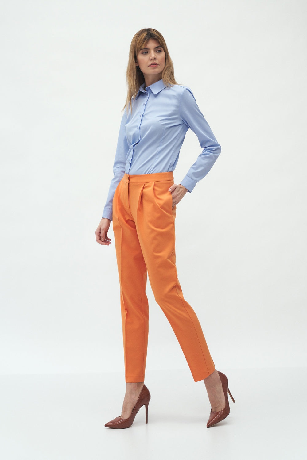 Pantaloni da donna model 152541 Nife
